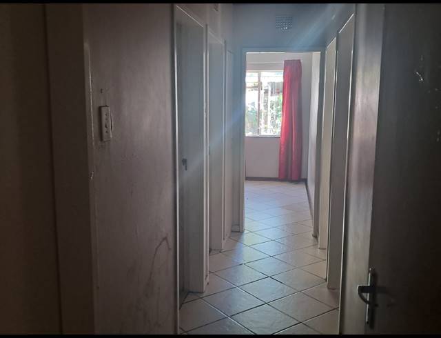 5 BEDROOM HOUSE FOR SALE IN BRITS CENTRAL